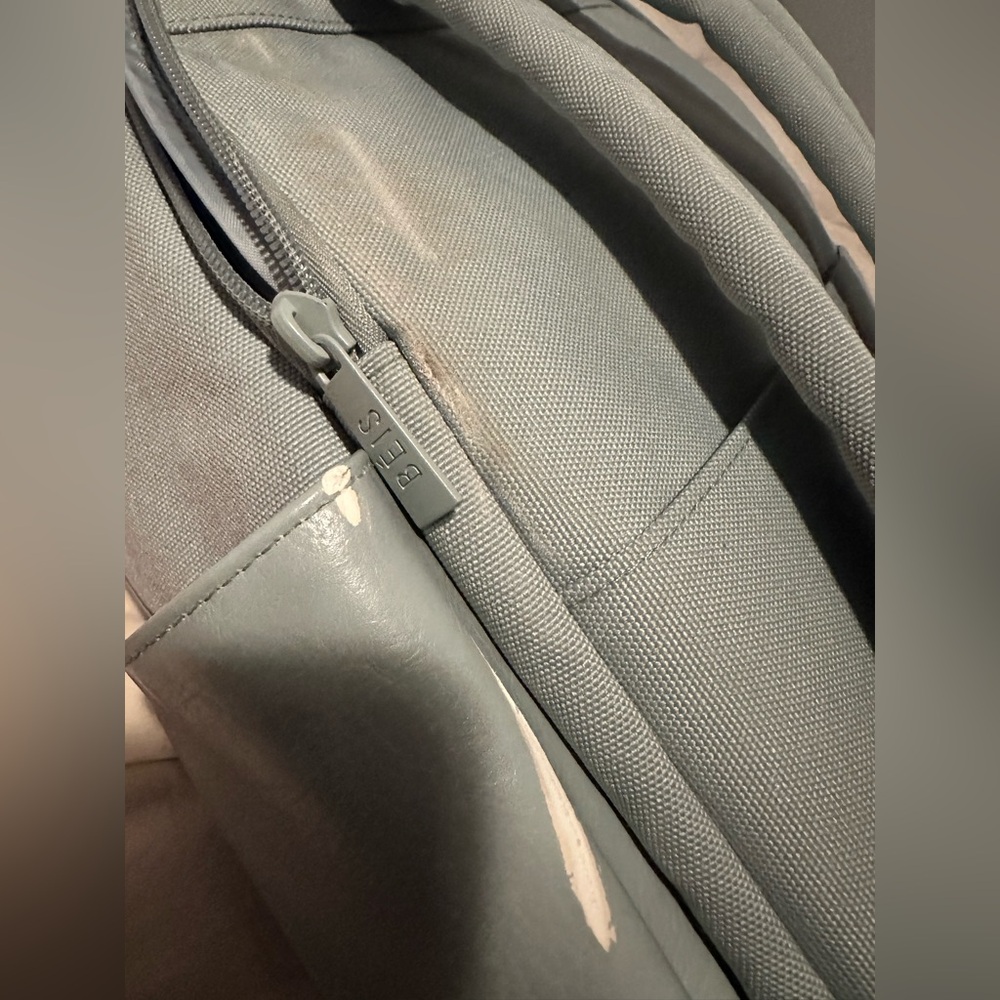BEIS travel backpack in Slate - Picture 4 of 6